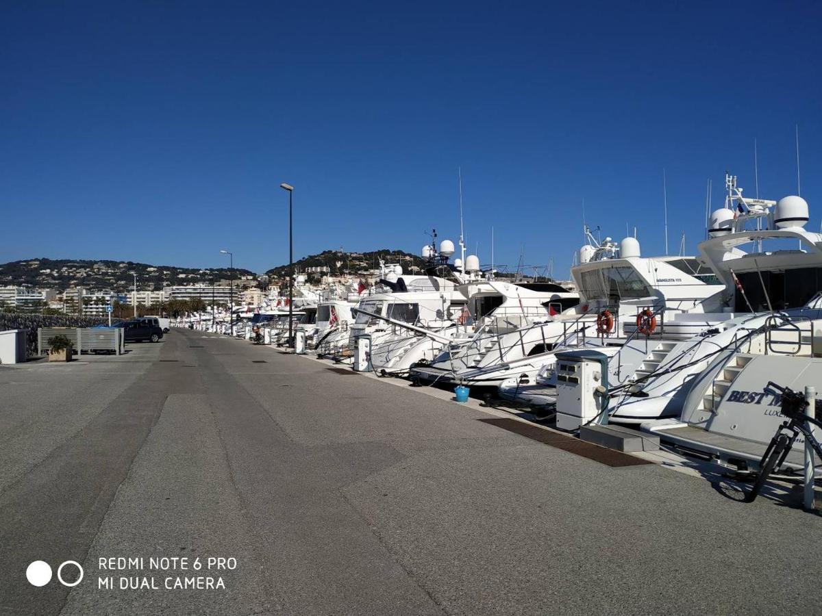 Ferretti 36 ' Bateau A Quai Vieux-Port Cannes Festival La Croisette المظهر الخارجي الصورة