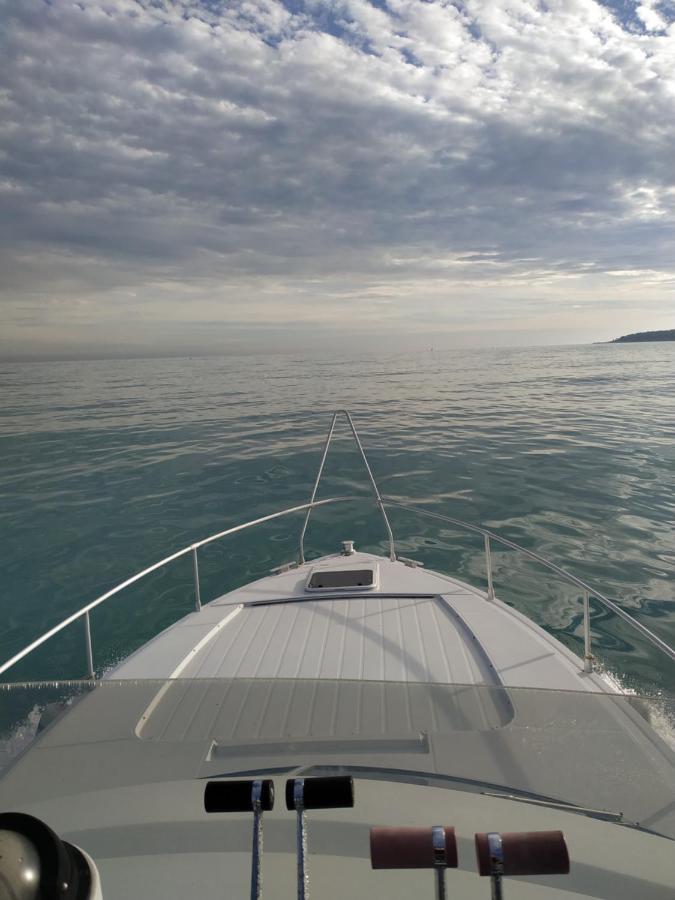 Ferretti 36 ' Bateau A Quai Vieux-Port Cannes Festival La Croisette المظهر الخارجي الصورة