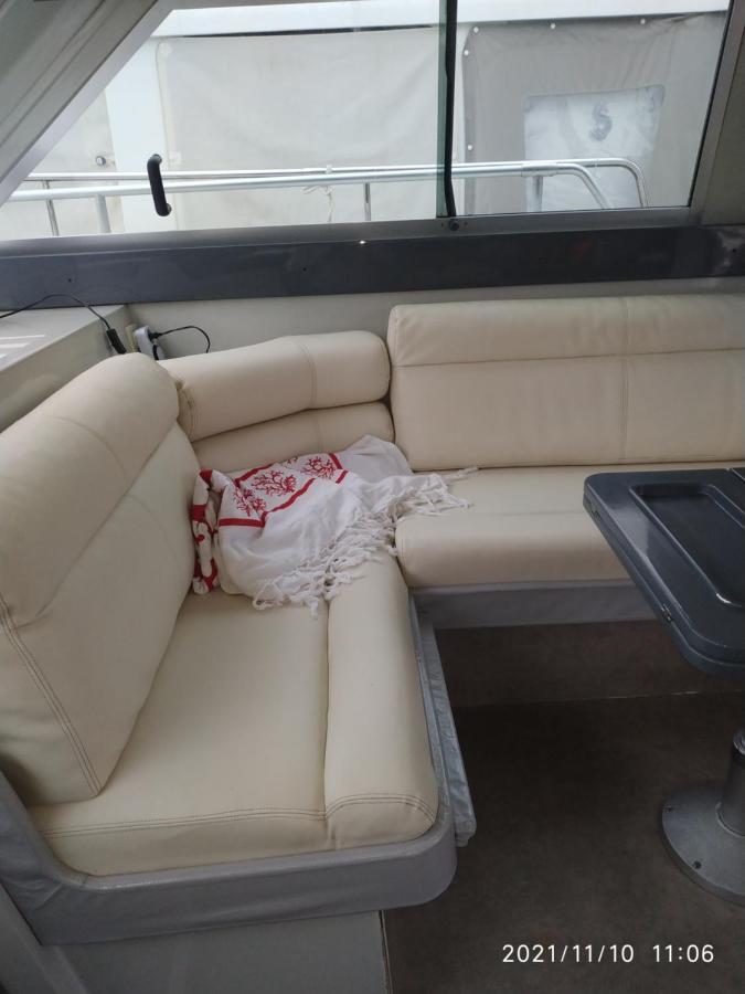 Ferretti 36 ' Bateau A Quai Vieux-Port Cannes Festival La Croisette المظهر الخارجي الصورة