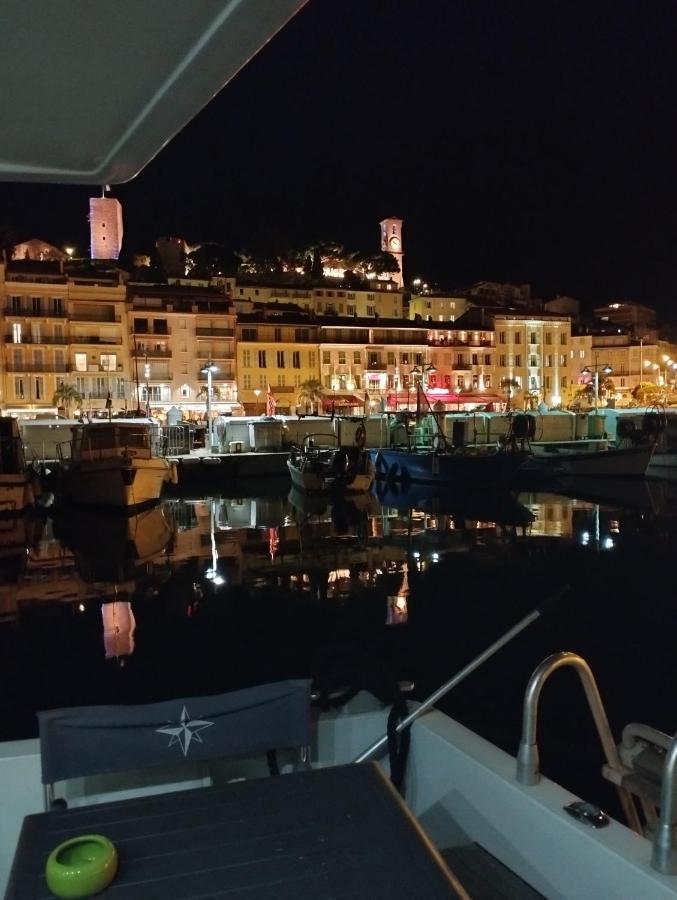 Ferretti 36 ' Bateau A Quai Vieux-Port Cannes Festival La Croisette المظهر الخارجي الصورة