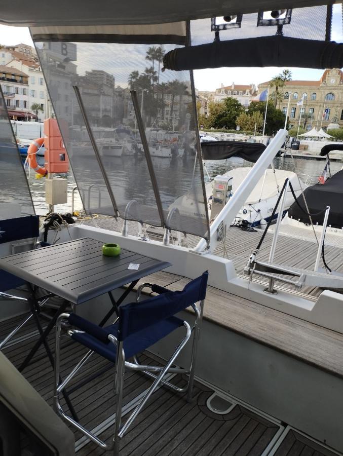 Ferretti 36 ' Bateau A Quai Vieux-Port Cannes Festival La Croisette المظهر الخارجي الصورة