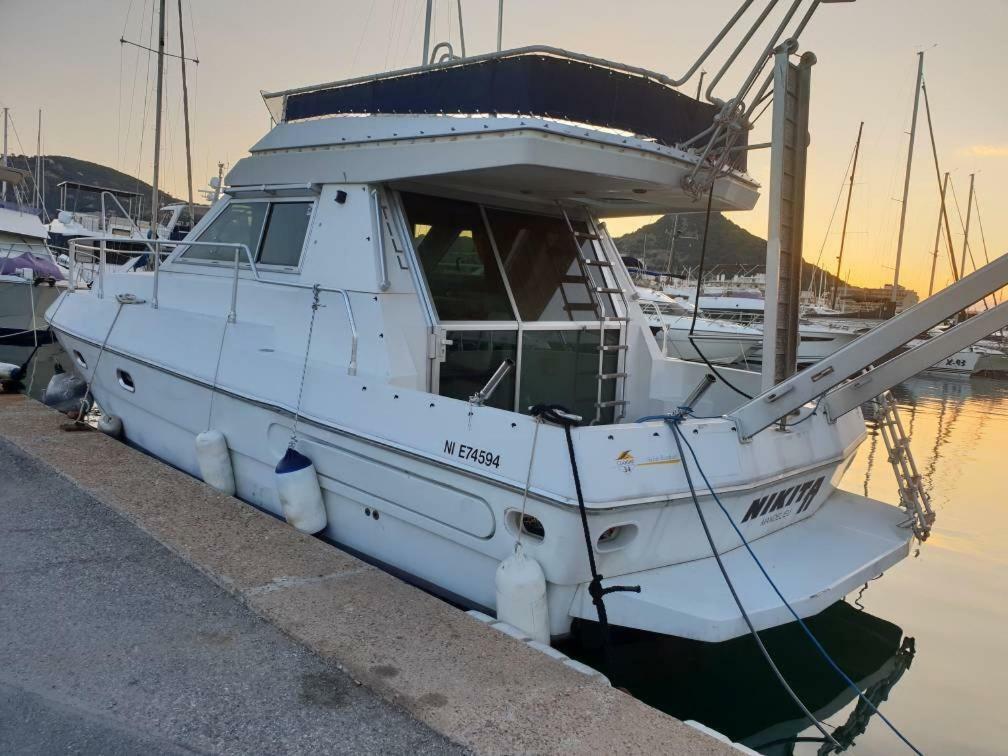 Ferretti 36 ' Bateau A Quai Vieux-Port Cannes Festival La Croisette المظهر الخارجي الصورة